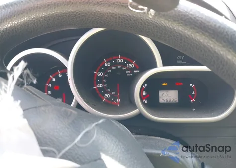 2010 Pontiac Vibe from USA, damaged, VIN 5Y2SP6E80AZ406587